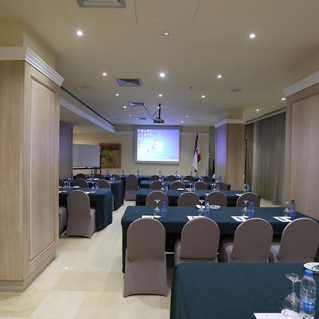 Warwick Palm Beach Hotel Beirut Luaran gambar