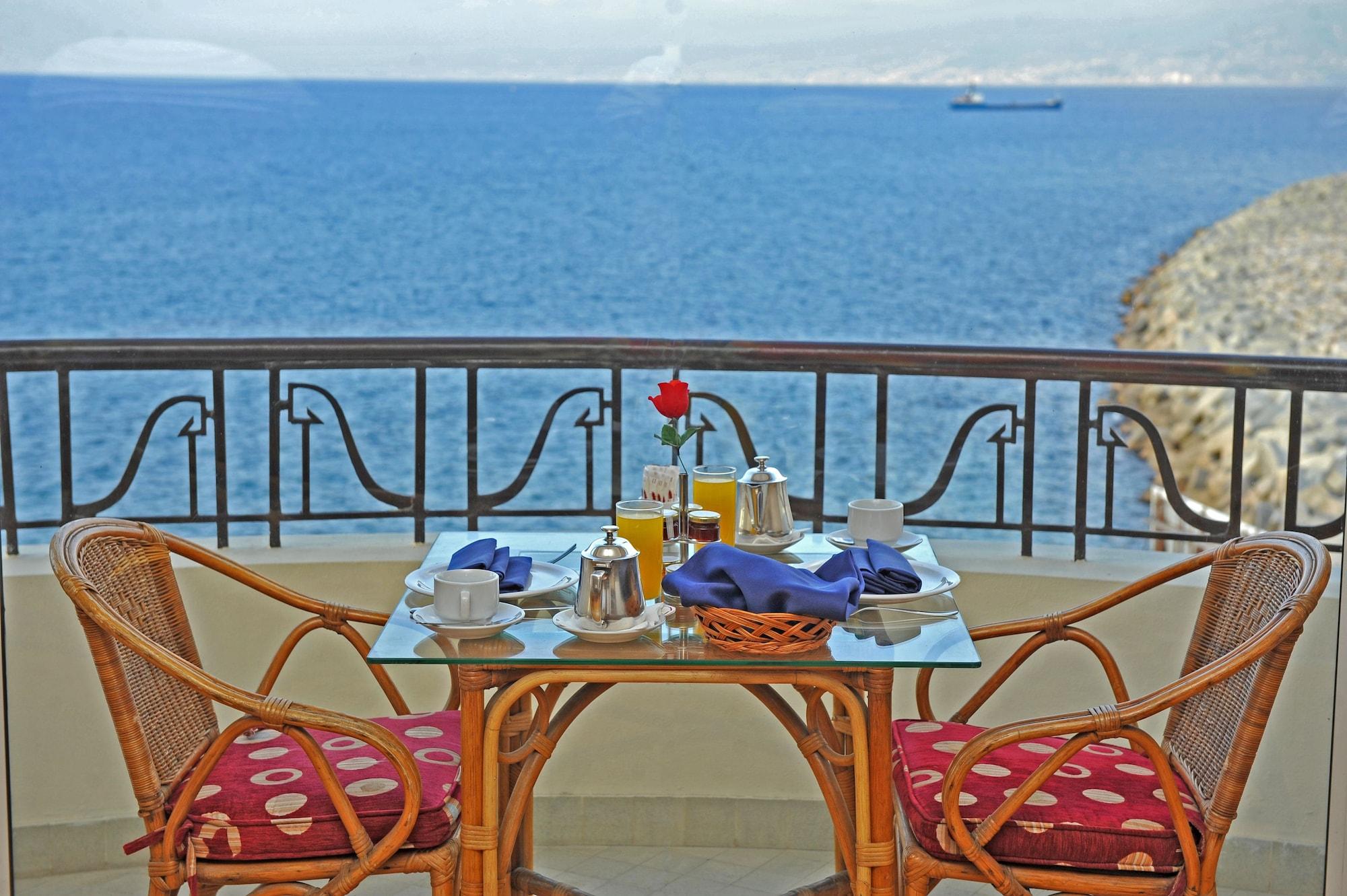Warwick Palm Beach Hotel Beirut Luaran gambar