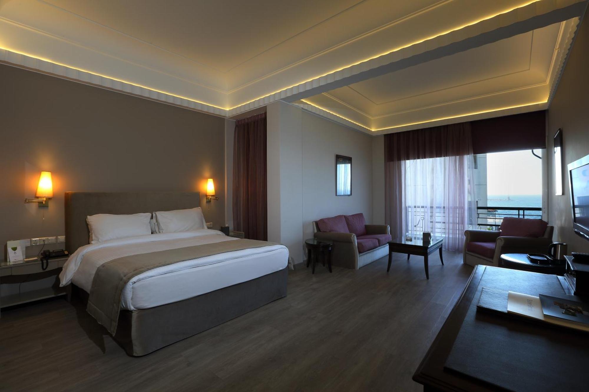 Warwick Palm Beach Hotel Beirut Luaran gambar