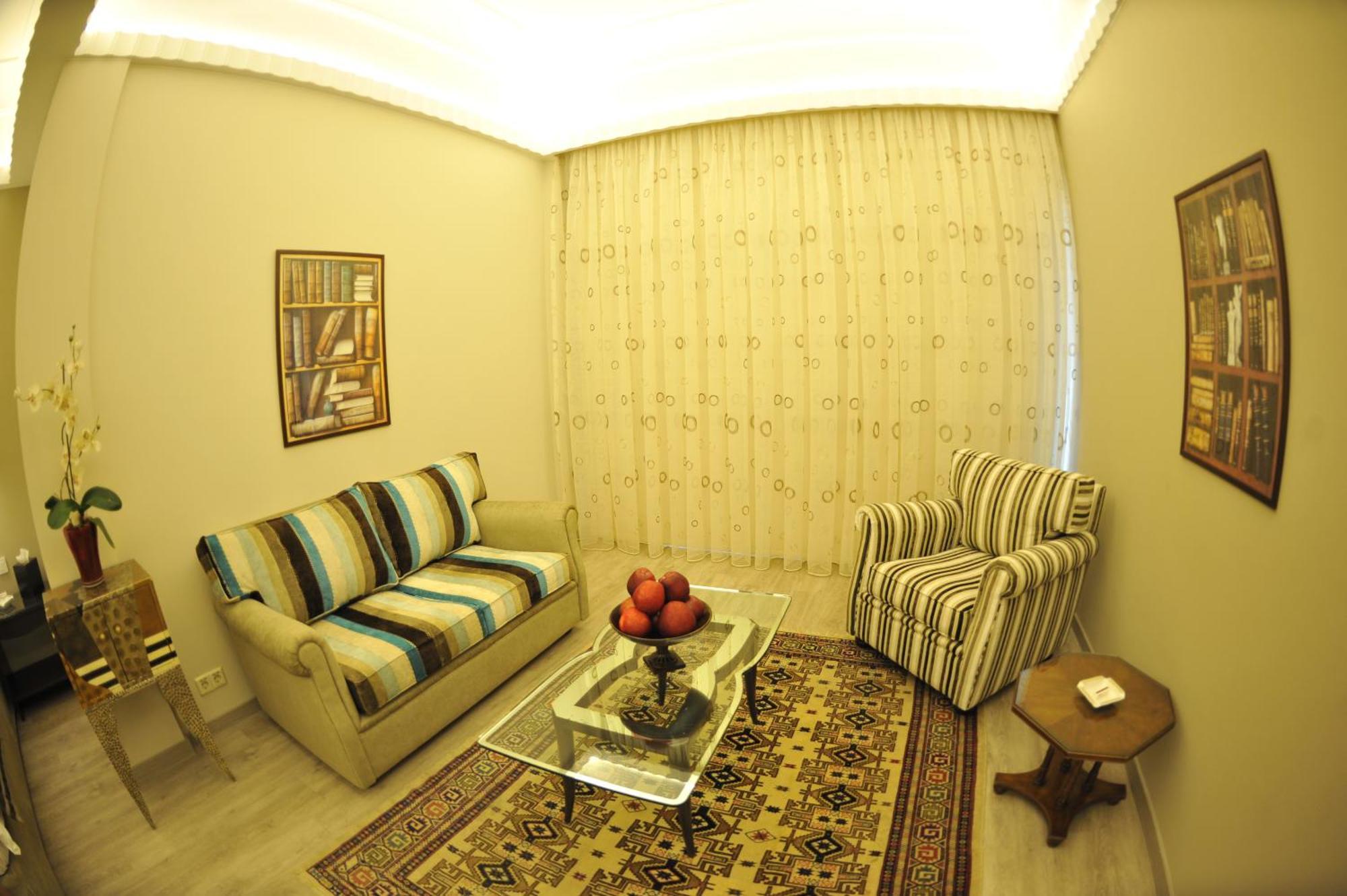 Warwick Palm Beach Hotel Beirut Bilik gambar