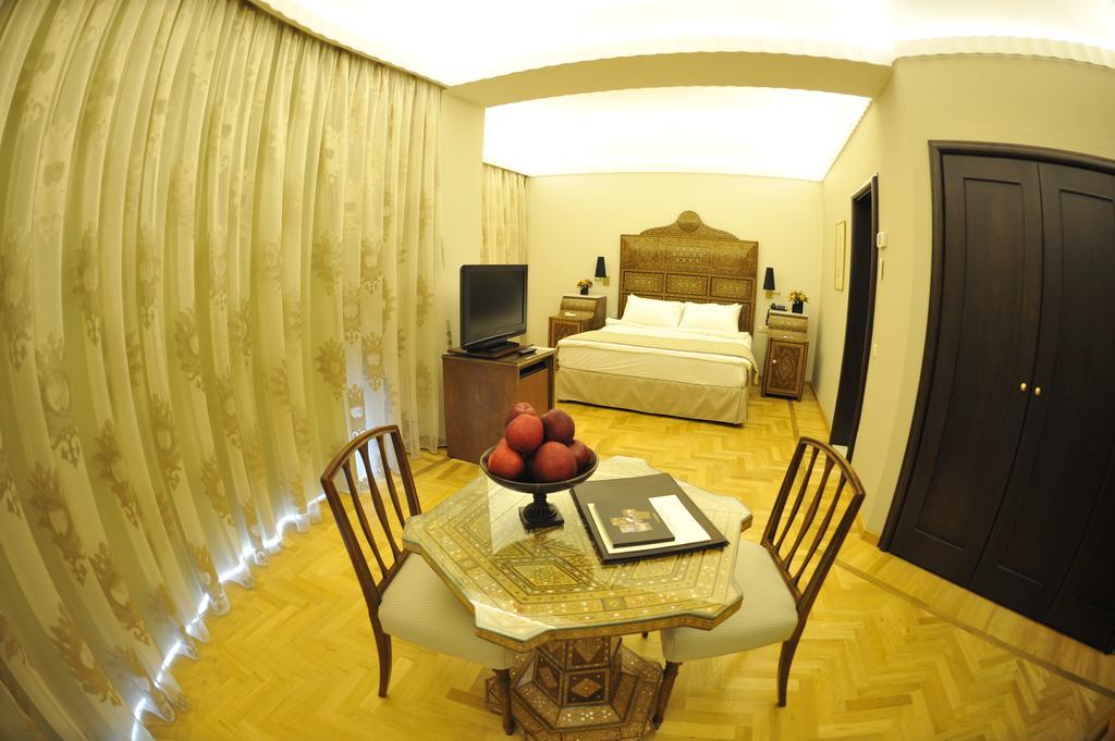 Warwick Palm Beach Hotel Beirut Luaran gambar